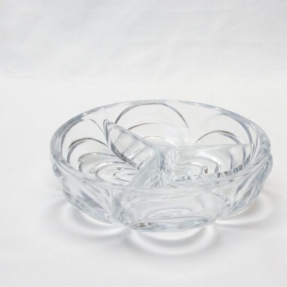 Vgt Round Clear Pressed Glass 3 Divided retroPattern Candy Nut Relish Dish 7” - Picture 5 of 9